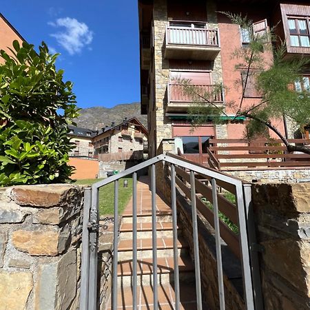 Apartament Deluxe Espot - L'Amfitriona Exterior foto